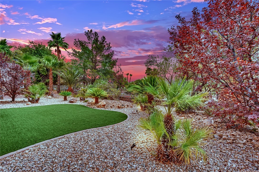 4560 Largo Cantata Street