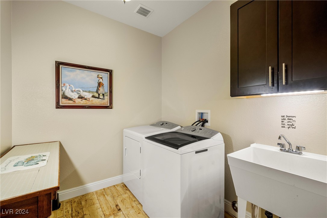 6981 Queenswood Court