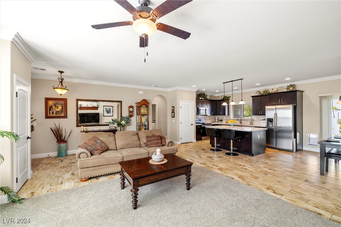 6981 Queenswood Court