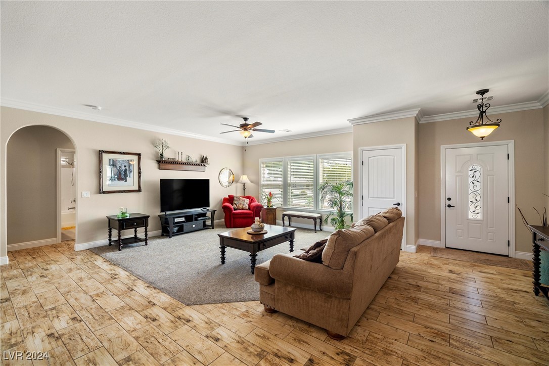 6981 Queenswood Court