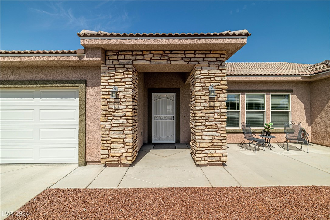 6981 Queenswood Court