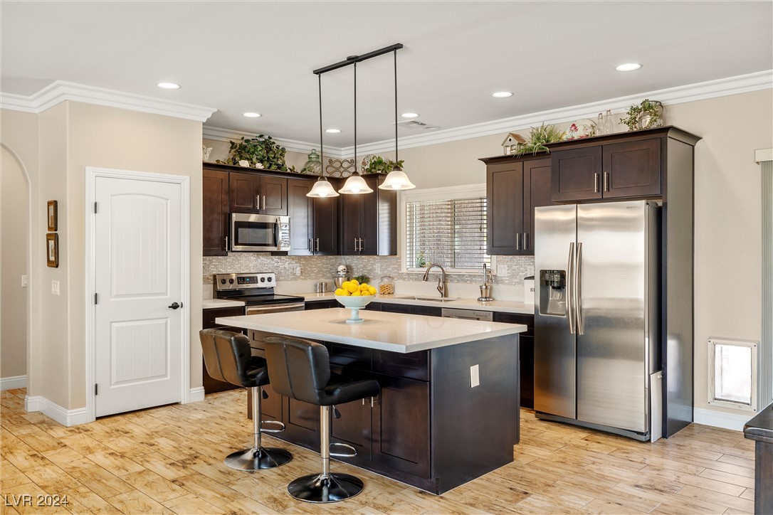 6981 Queenswood Court