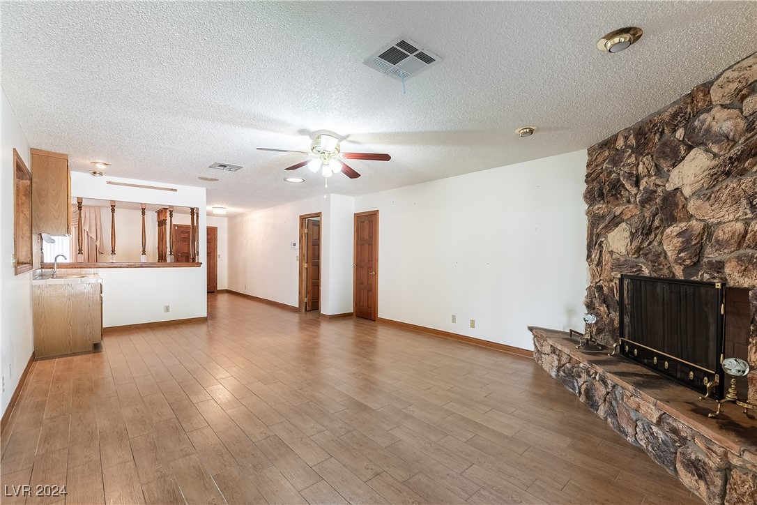 3180 South Tioga Way