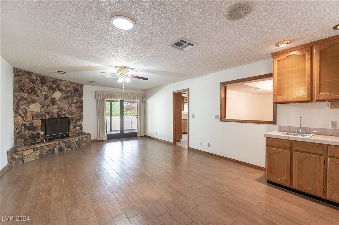 3180 South Tioga Way