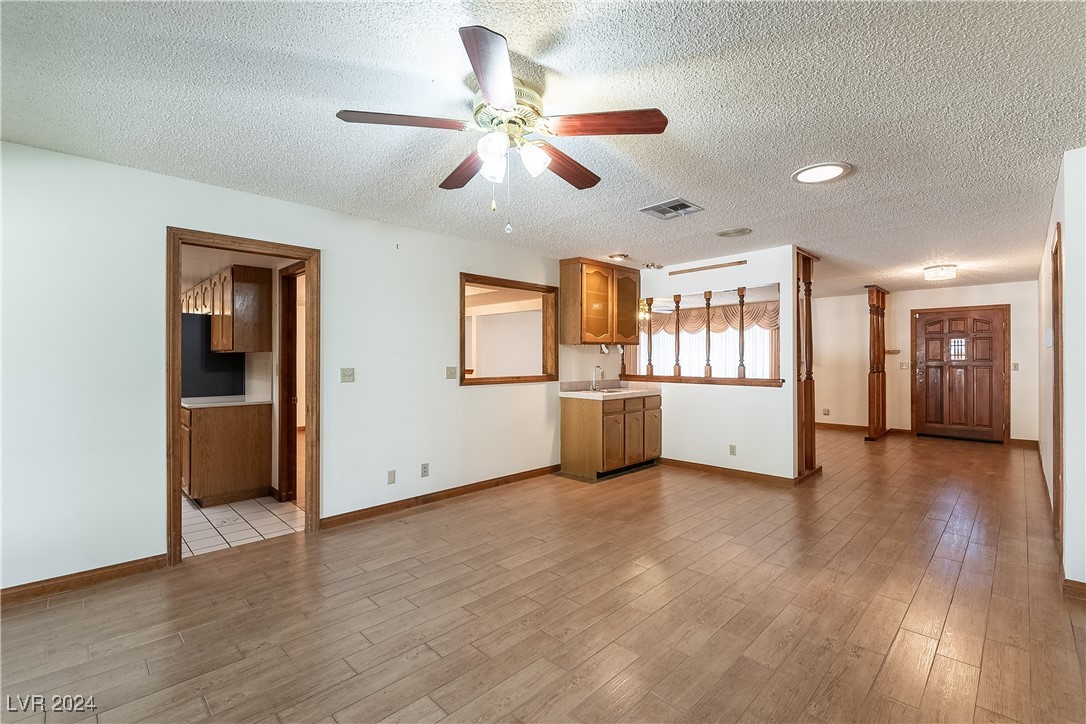 3180 South Tioga Way