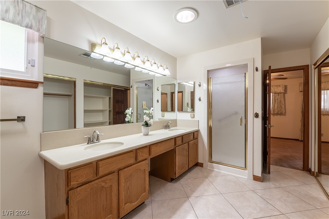 3180 South Tioga Way