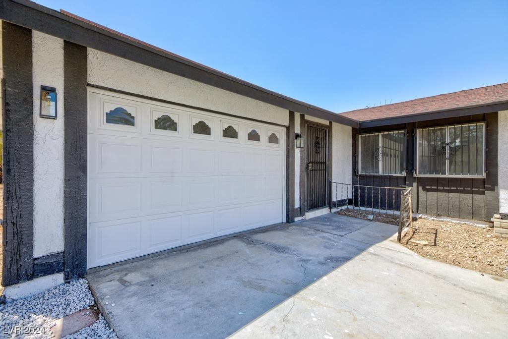 661 Riata Way
