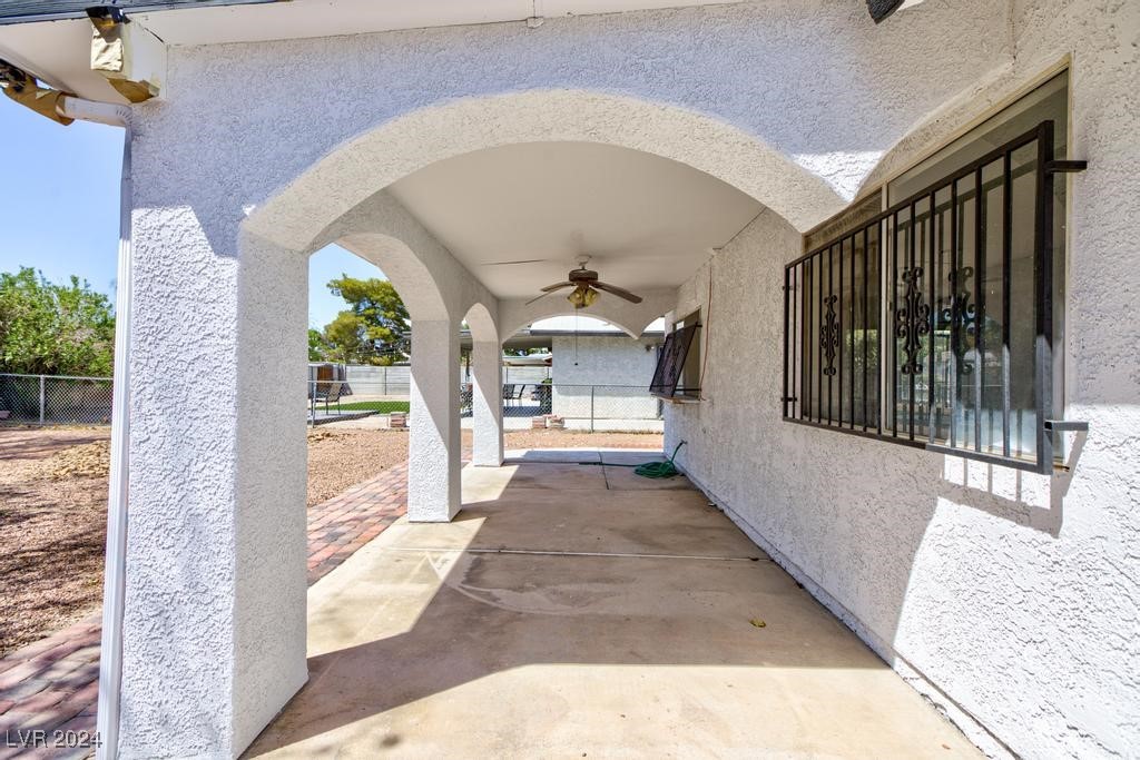 661 Riata Way