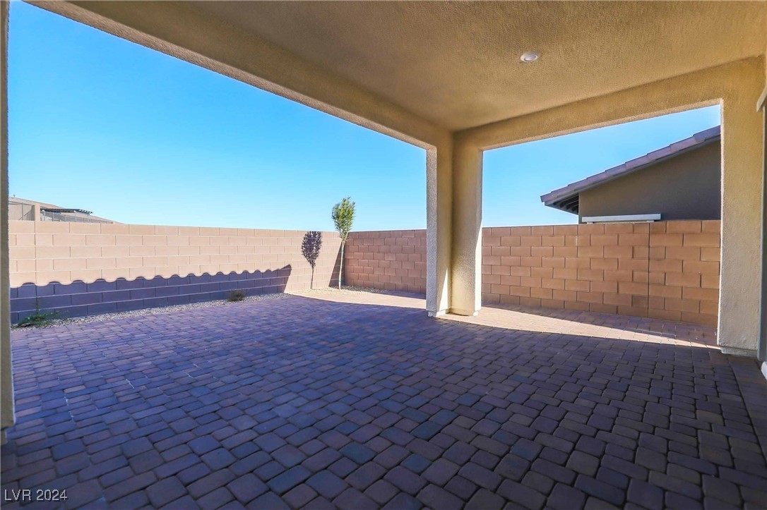 11842 Grassy Plain Avenue