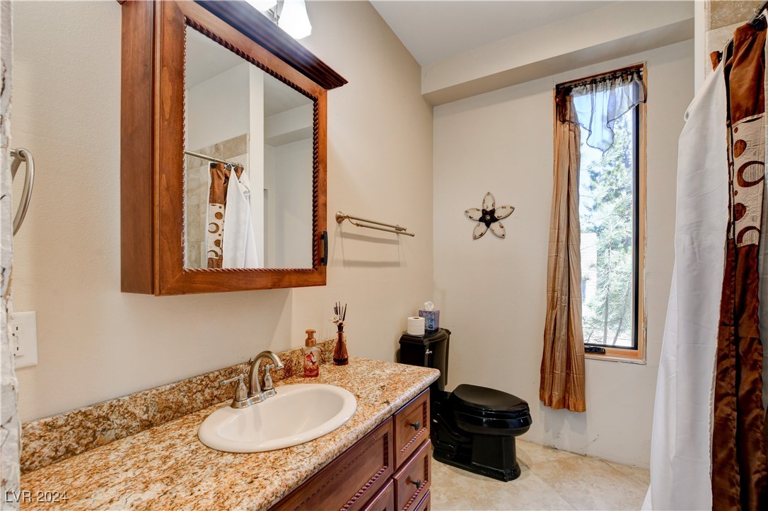 2133 Via Vita Street