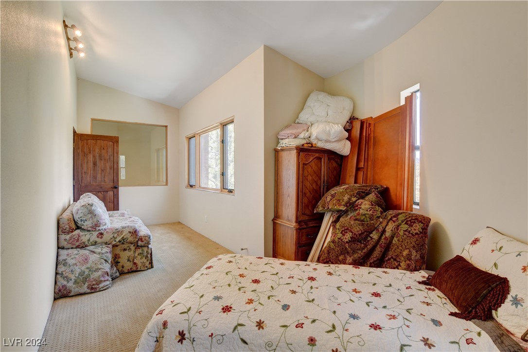 2133 Via Vita Street