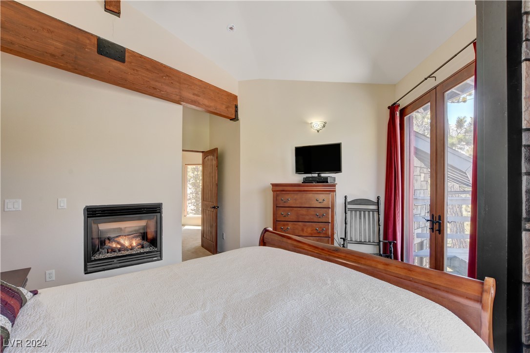 2133 Via Vita Street