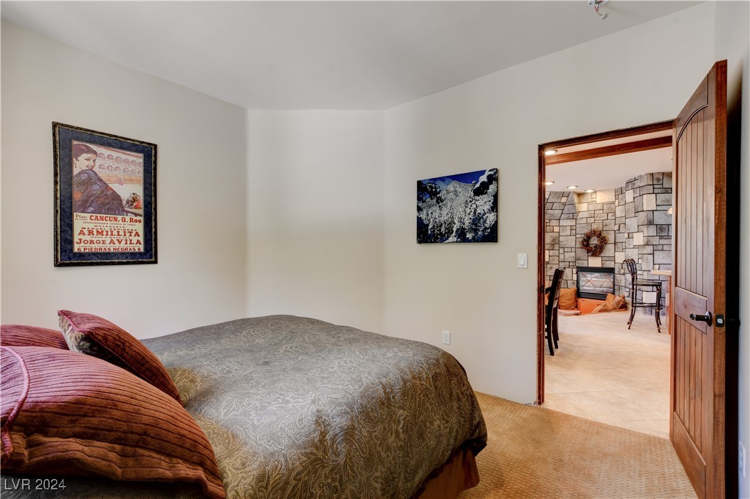 2133 Via Vita Street