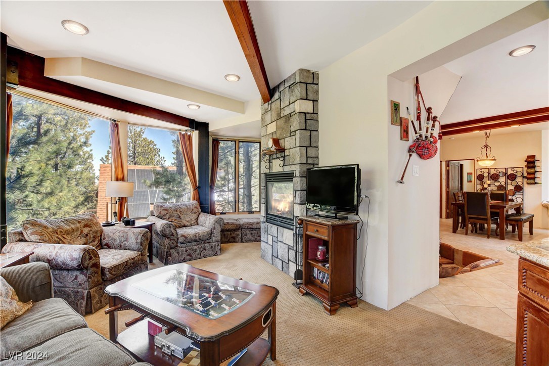 2133 Via Vita Street