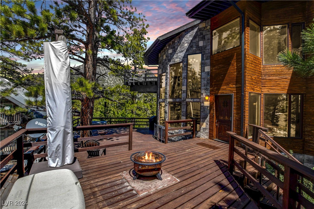 2133 Via Vita Street