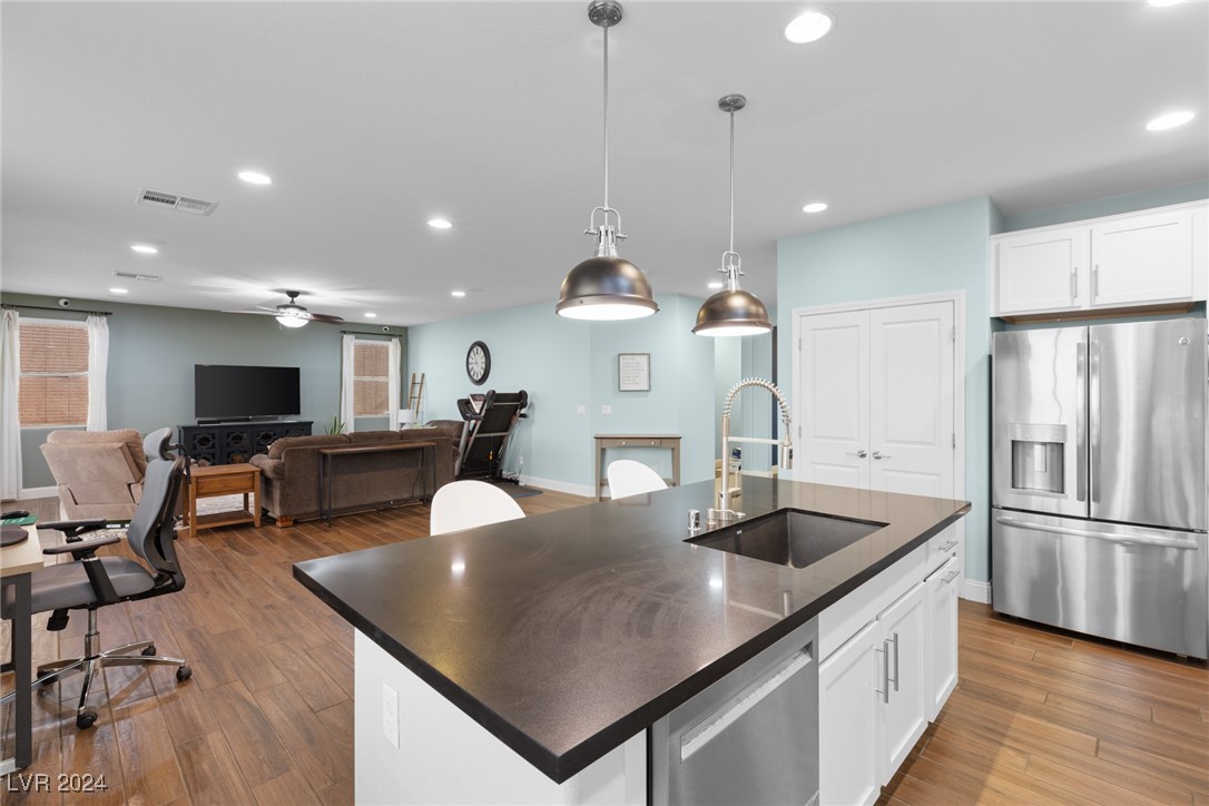 6733 Towerstone Street