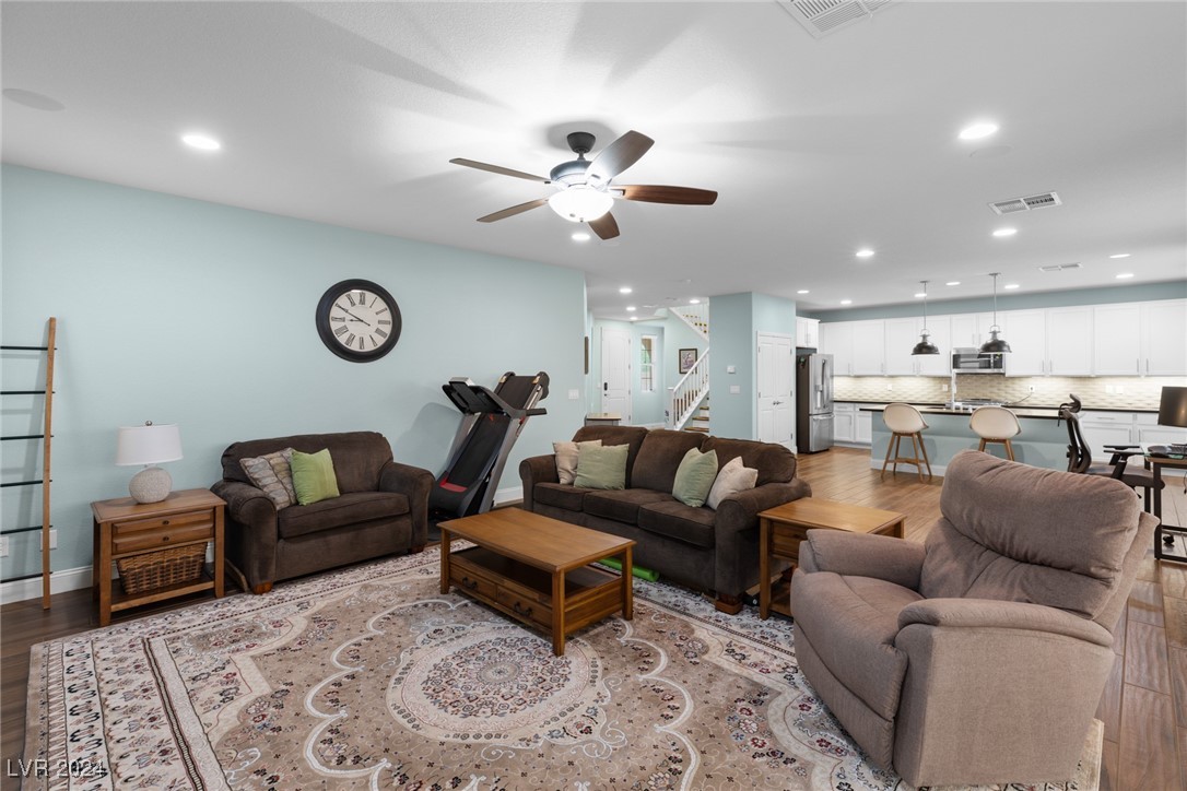 6733 Towerstone Street