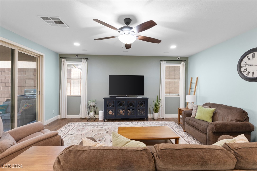 6733 Towerstone Street