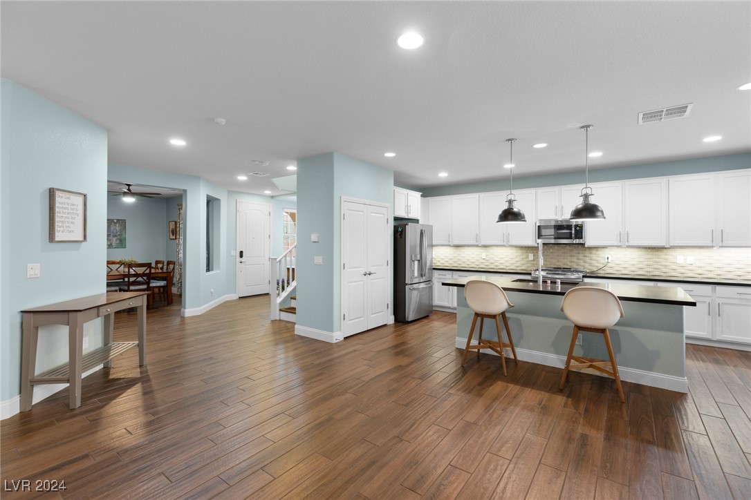 6733 Towerstone Street