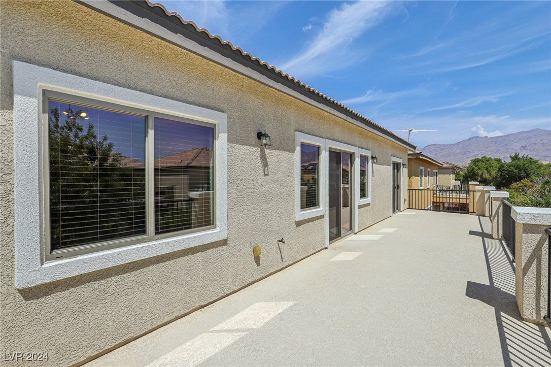 8212 Briggs Gully Street