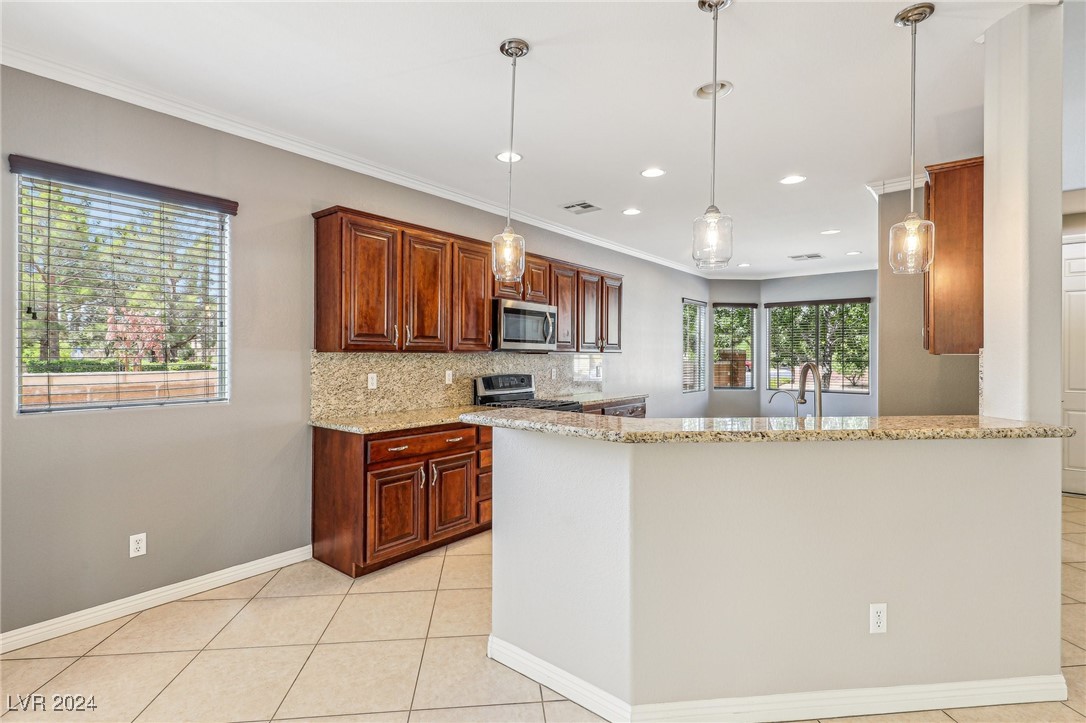 8212 Briggs Gully Street