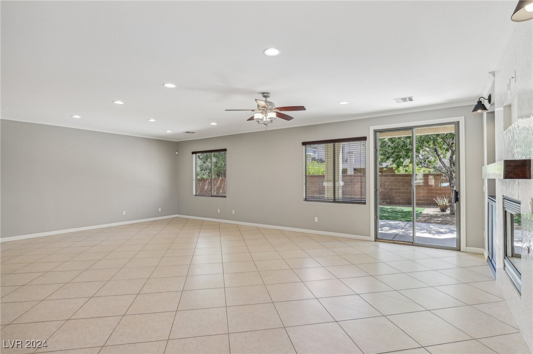 8212 Briggs Gully Street