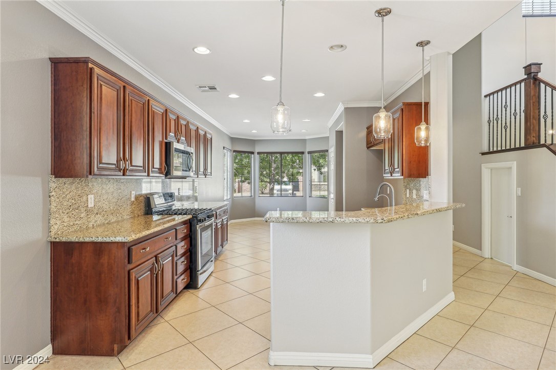 8212 Briggs Gully Street