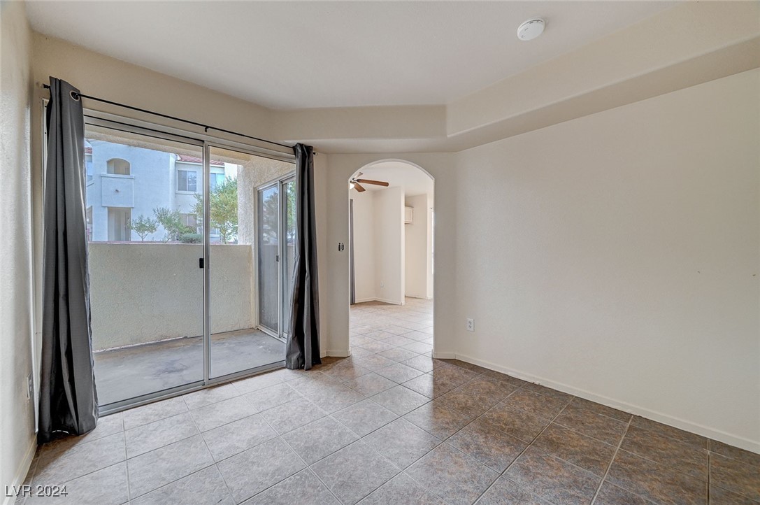 698 South Racetrack Road 1113