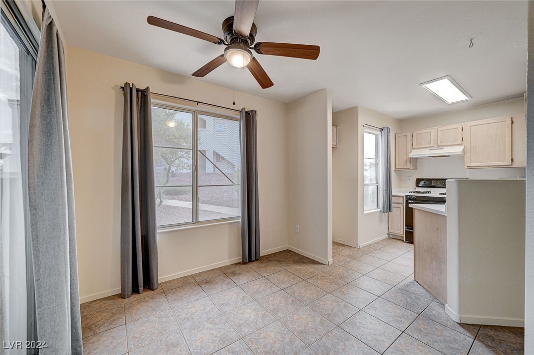 698 South Racetrack Road 1113