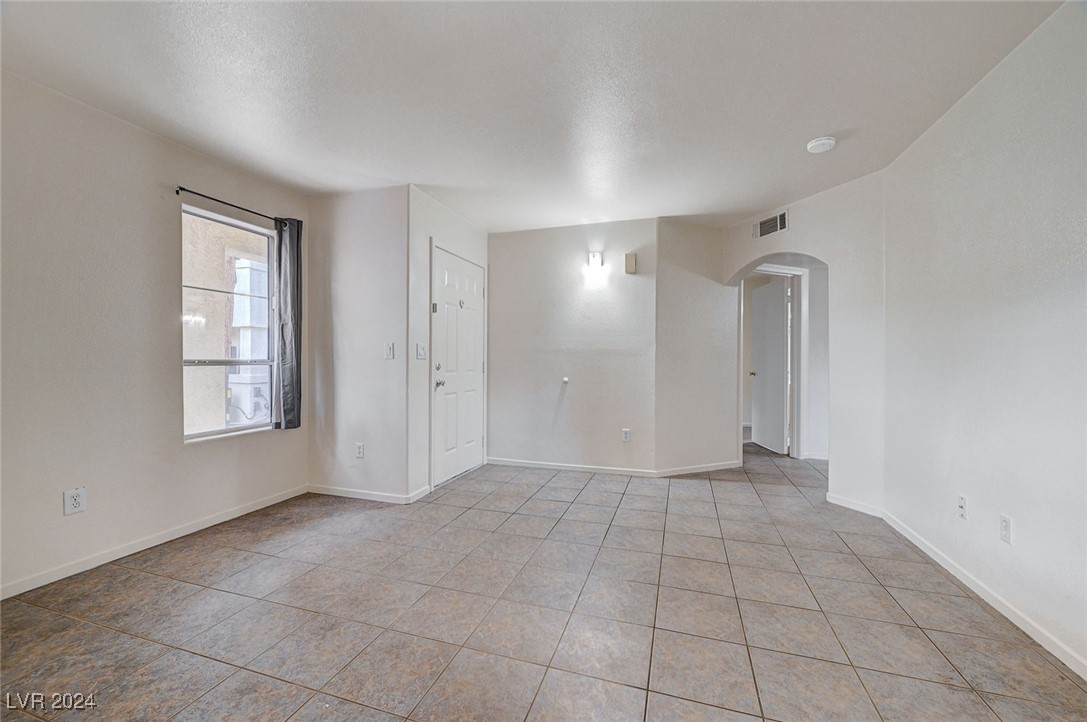 698 South Racetrack Road 1113