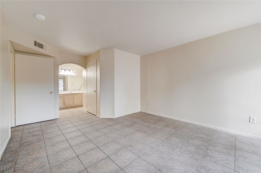 698 South Racetrack Road 1113