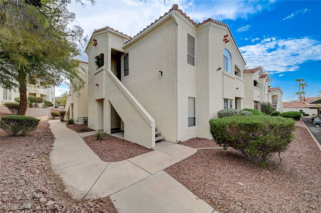 698 South Racetrack Road 1113