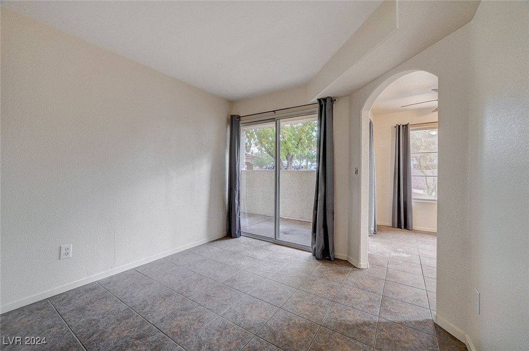 698 South Racetrack Road 1113