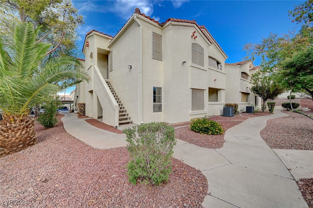 698 South Racetrack Road 1113