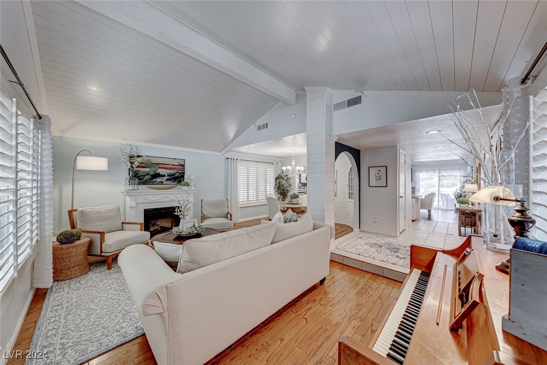 1523 Becky Lane