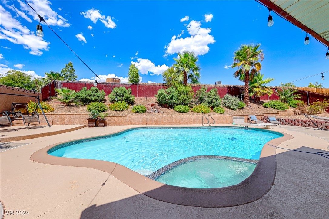 1523 Becky Lane