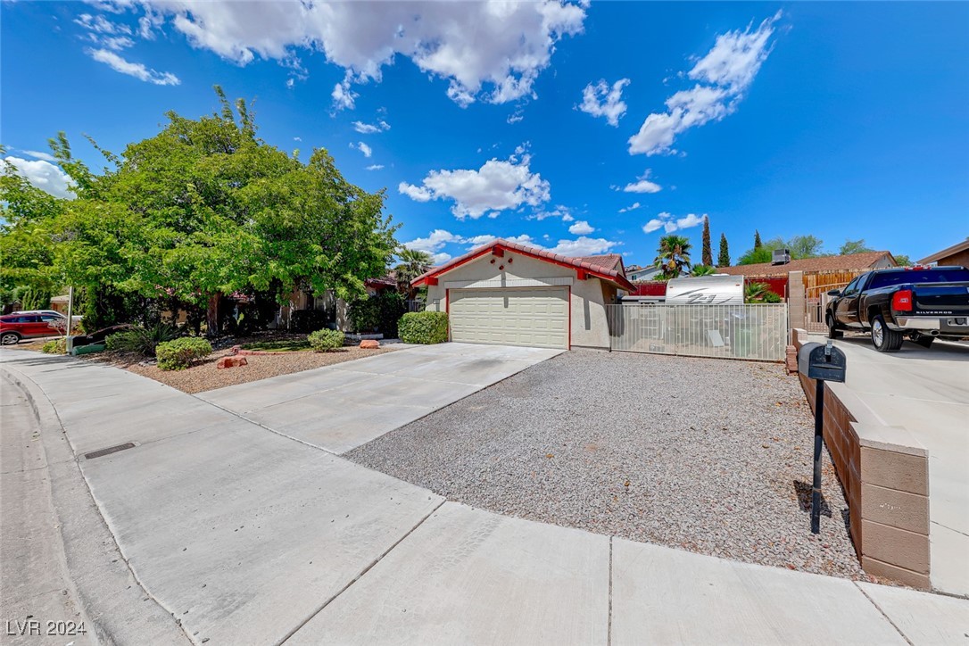 1523 Becky Lane