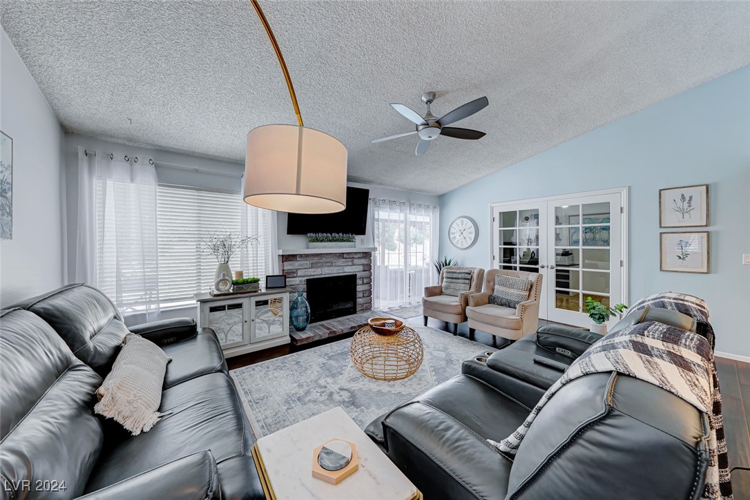 1523 Becky Lane