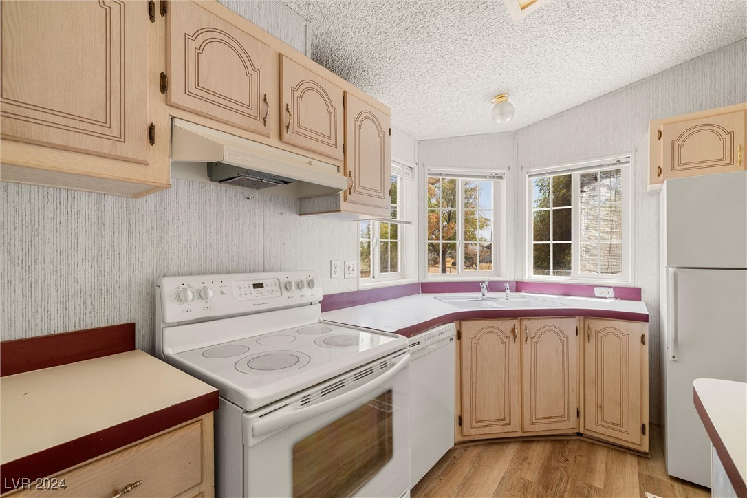 301 North My Way Street