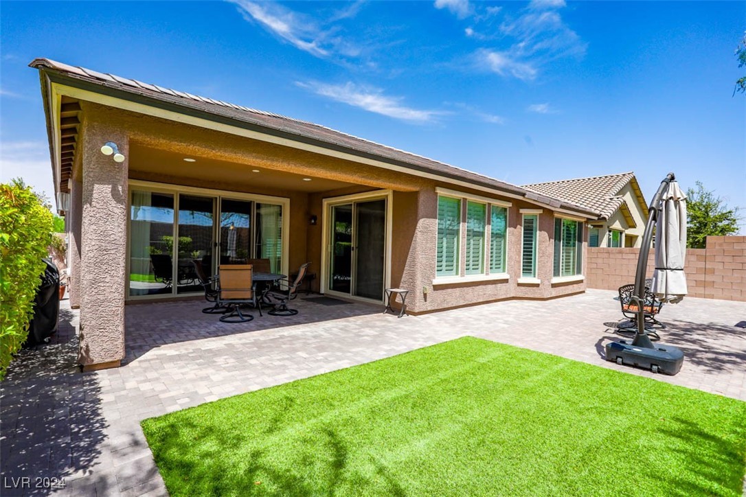 9483 Chandler Springs Avenue