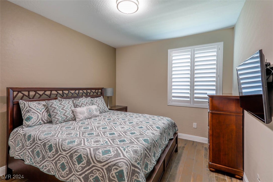 9483 Chandler Springs Avenue