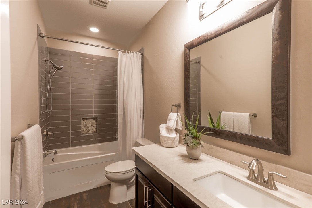 9483 Chandler Springs Avenue