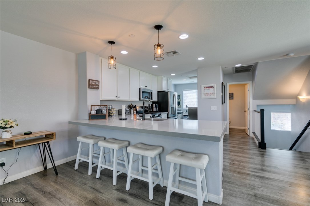 1525 Spiced Wine Avenue 18106