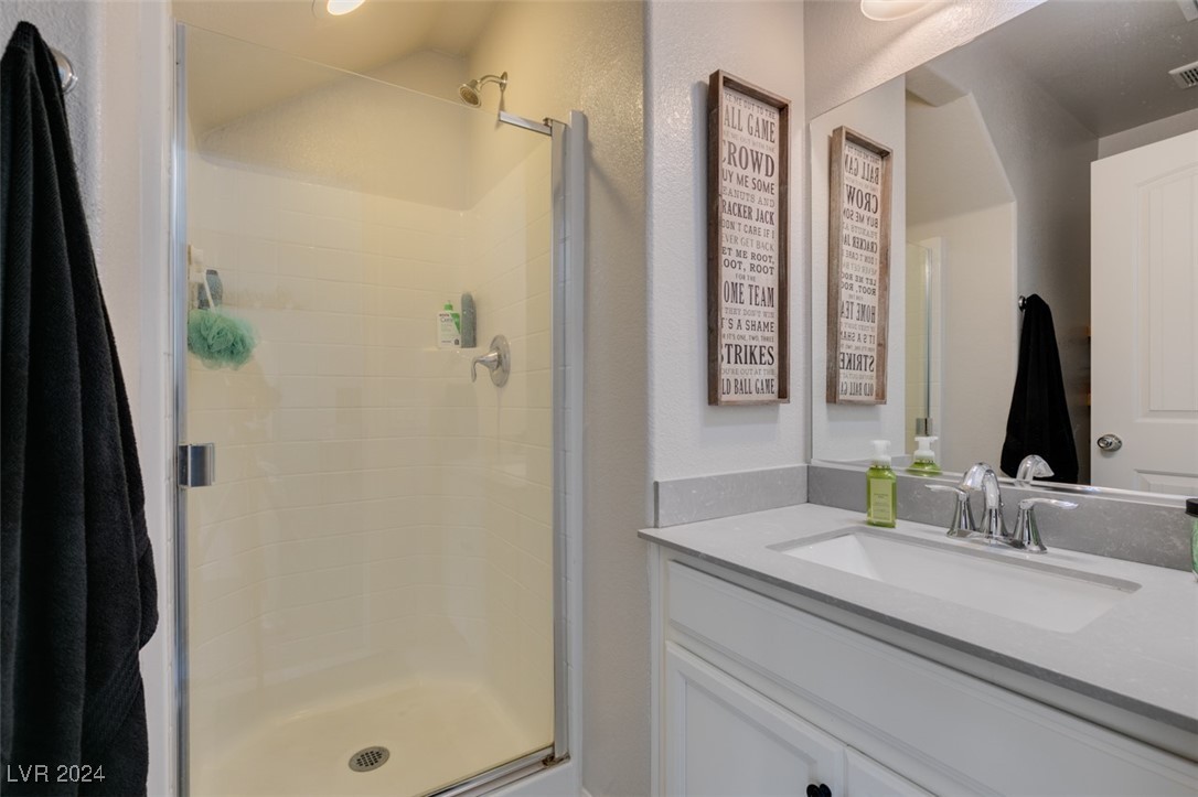1525 Spiced Wine Avenue 18106