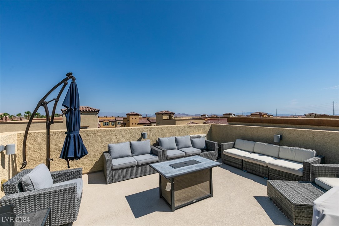 1525 Spiced Wine Avenue 18106