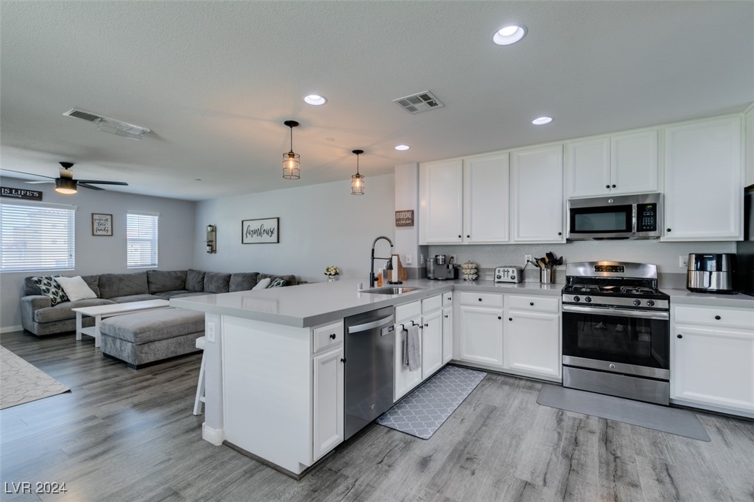1525 Spiced Wine Avenue 18106
