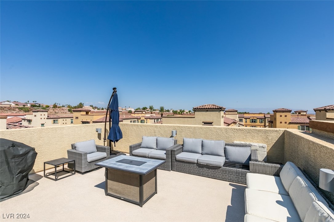 1525 Spiced Wine Avenue 18106