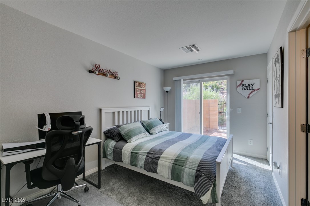 1525 Spiced Wine Avenue 18106
