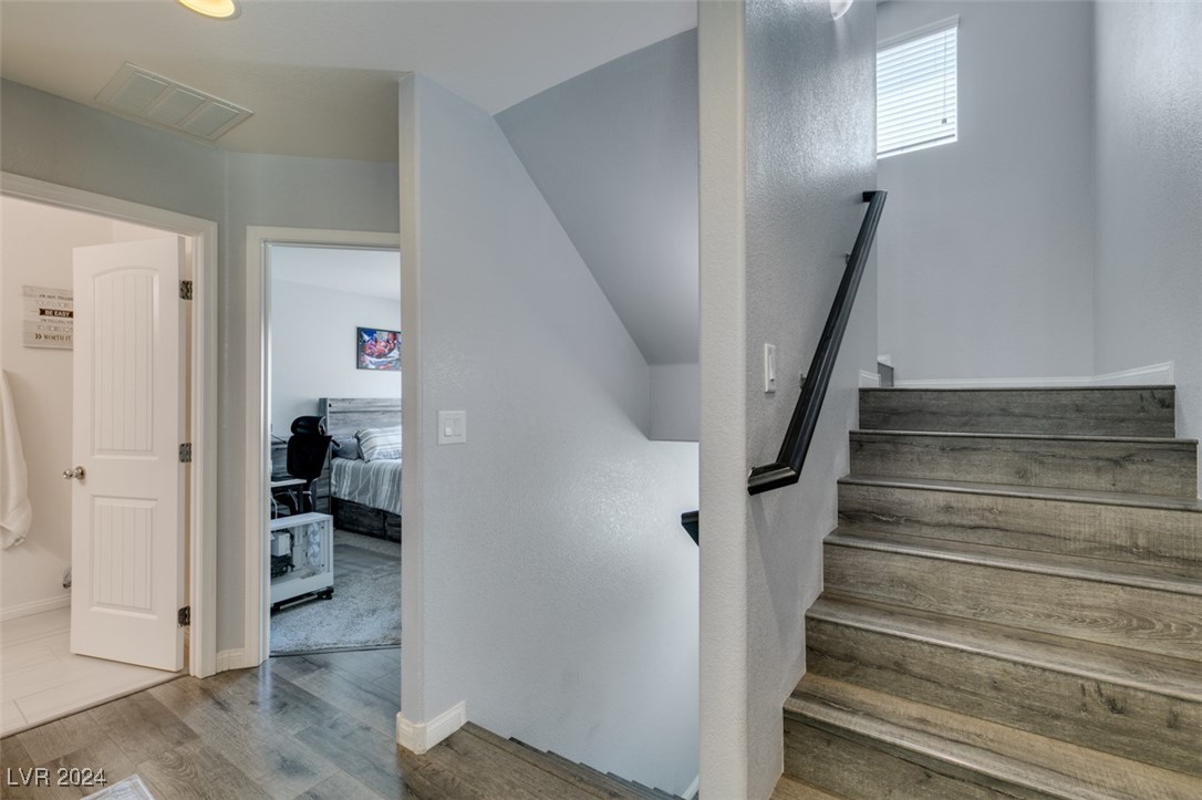 1525 Spiced Wine Avenue 18106
