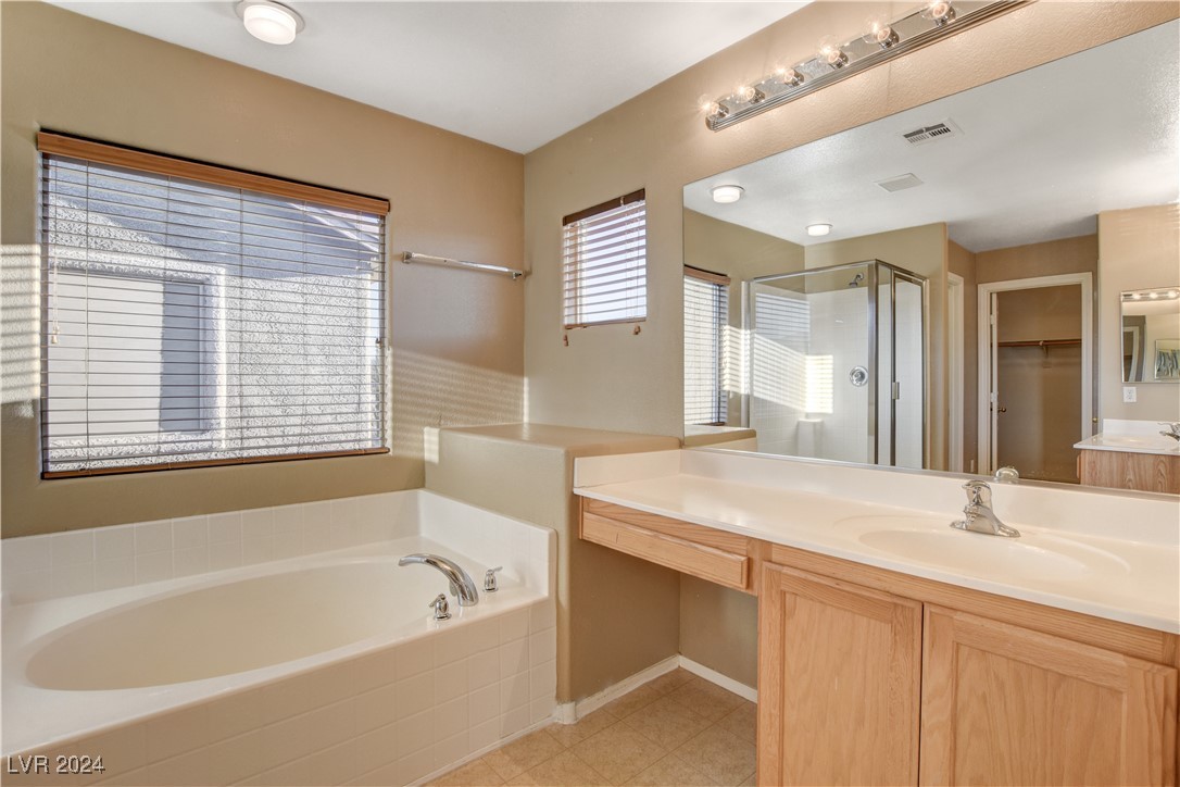 9033 QUINTESSA COVE Street